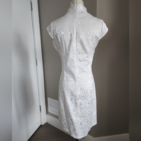 Chinese traditional QiPao, short length - Picture 9 of 12